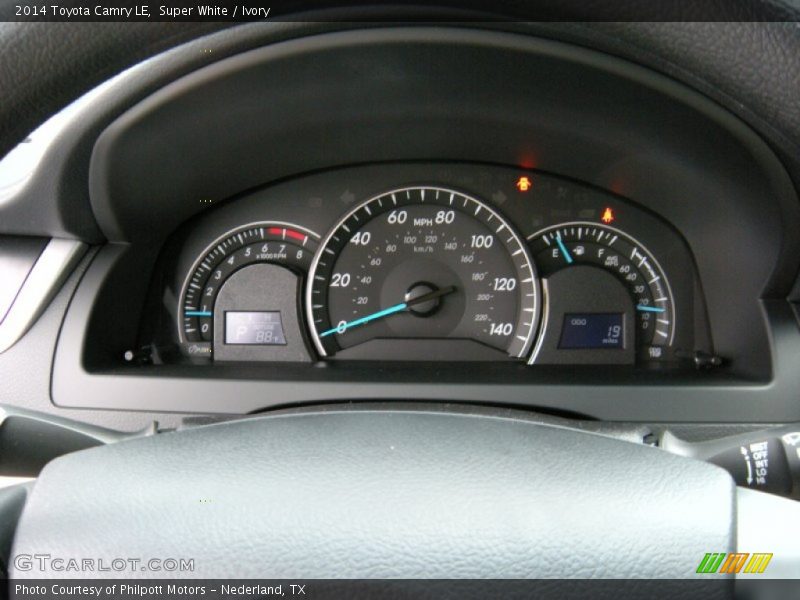 Super White / Ivory 2014 Toyota Camry LE