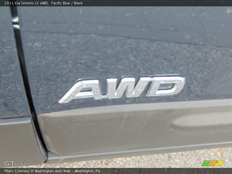 Pacific Blue / Black 2011 Kia Sorento LX AWD