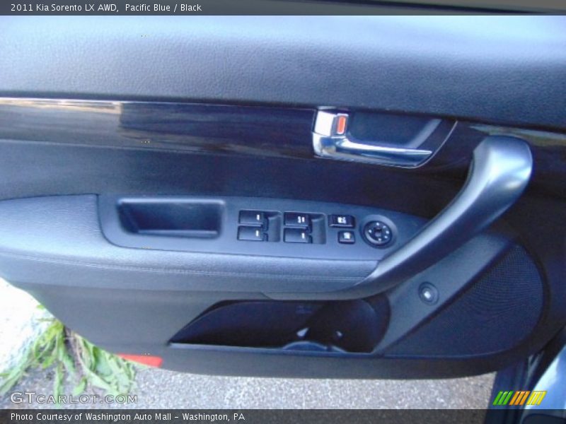 Pacific Blue / Black 2011 Kia Sorento LX AWD