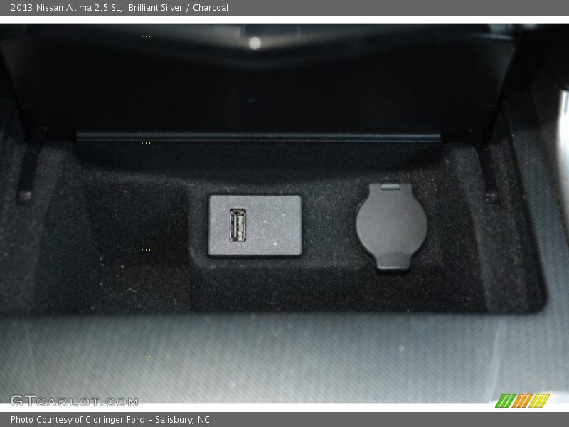 Brilliant Silver / Charcoal 2013 Nissan Altima 2.5 SL