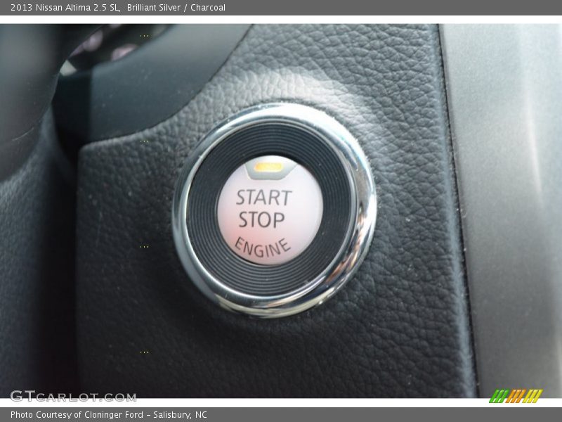 Brilliant Silver / Charcoal 2013 Nissan Altima 2.5 SL