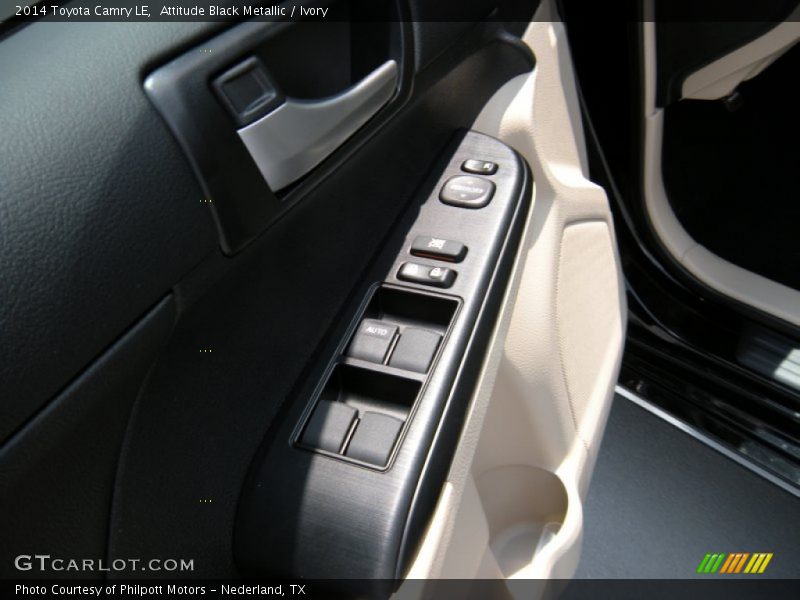 Attitude Black Metallic / Ivory 2014 Toyota Camry LE