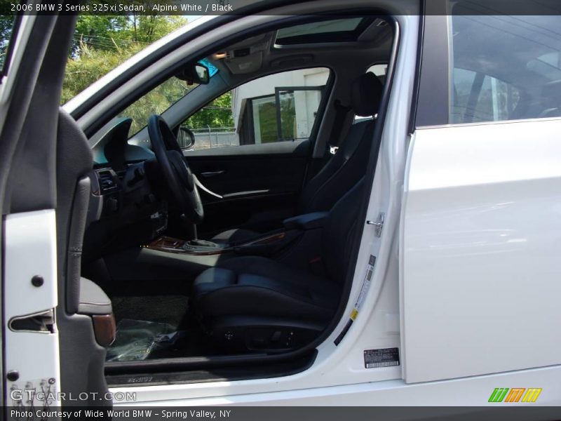 Alpine White / Black 2006 BMW 3 Series 325xi Sedan