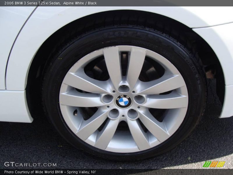 Alpine White / Black 2006 BMW 3 Series 325xi Sedan