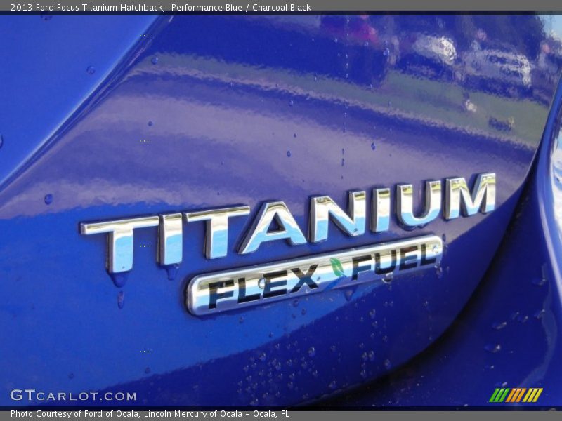 Performance Blue / Charcoal Black 2013 Ford Focus Titanium Hatchback