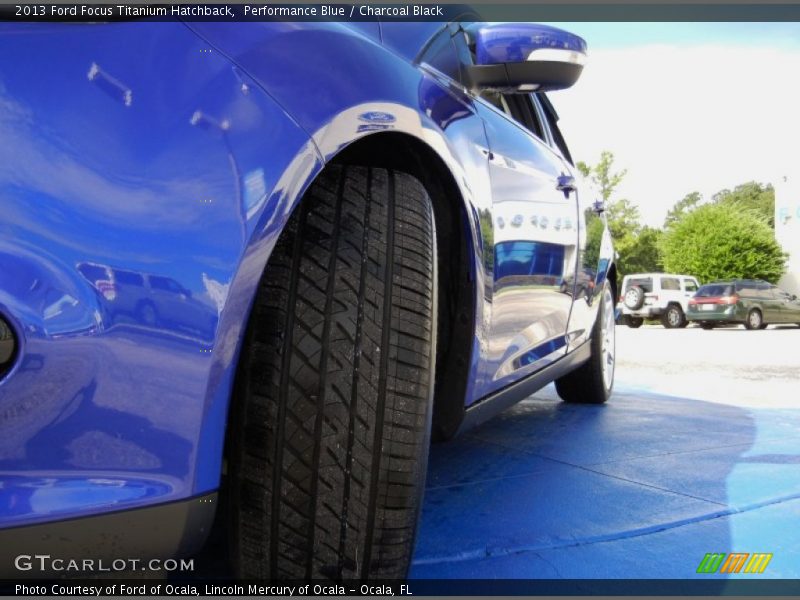 Performance Blue / Charcoal Black 2013 Ford Focus Titanium Hatchback