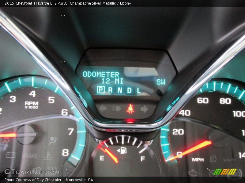 Champagne Silver Metallic / Ebony 2015 Chevrolet Traverse LTZ AWD