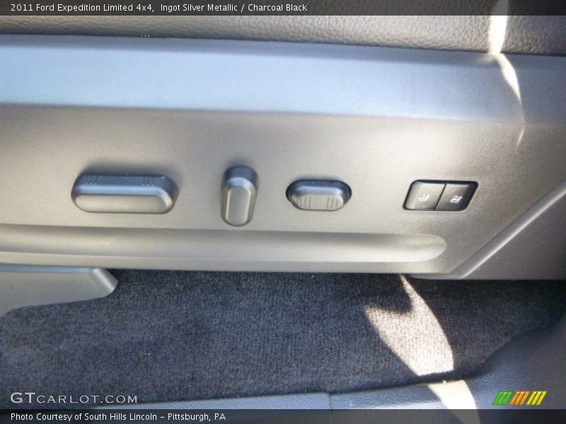 Ingot Silver Metallic / Charcoal Black 2011 Ford Expedition Limited 4x4