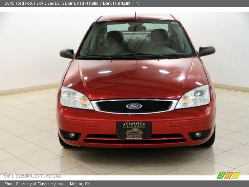 Sangria Red Metallic / Dark Flint/Light Flint 2005 Ford Focus ZX4 S Sedan