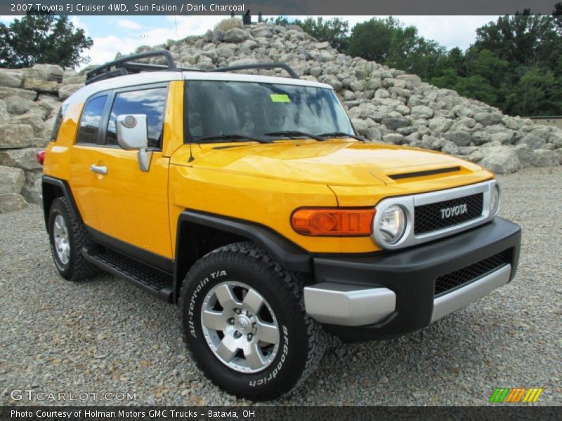 Front 3/4 View of 2007 FJ Cruiser 4WD
