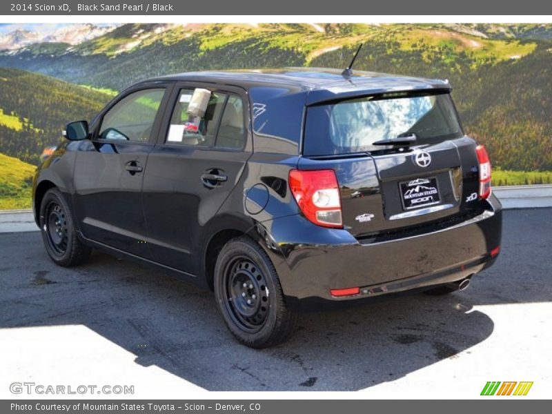 Black Sand Pearl / Black 2014 Scion xD