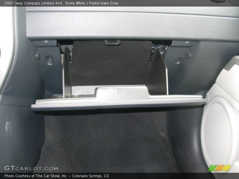 Stone White / Pastel Slate Gray 2007 Jeep Compass Limited 4x4