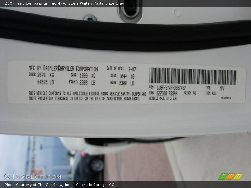 Stone White / Pastel Slate Gray 2007 Jeep Compass Limited 4x4