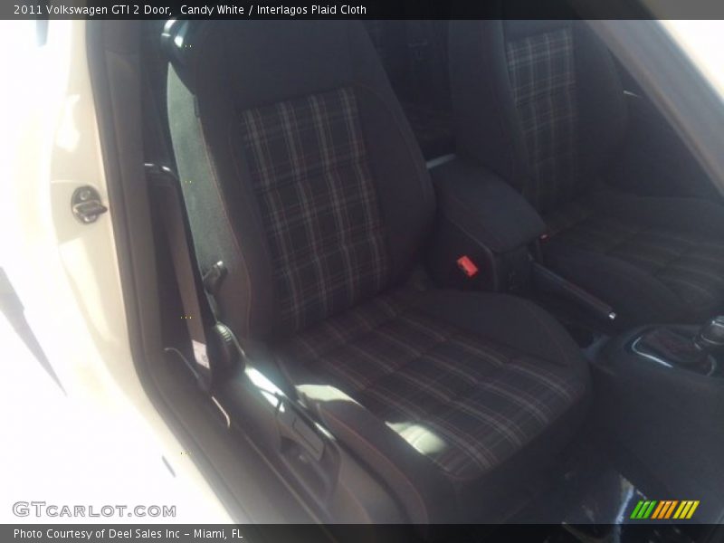 Candy White / Interlagos Plaid Cloth 2011 Volkswagen GTI 2 Door