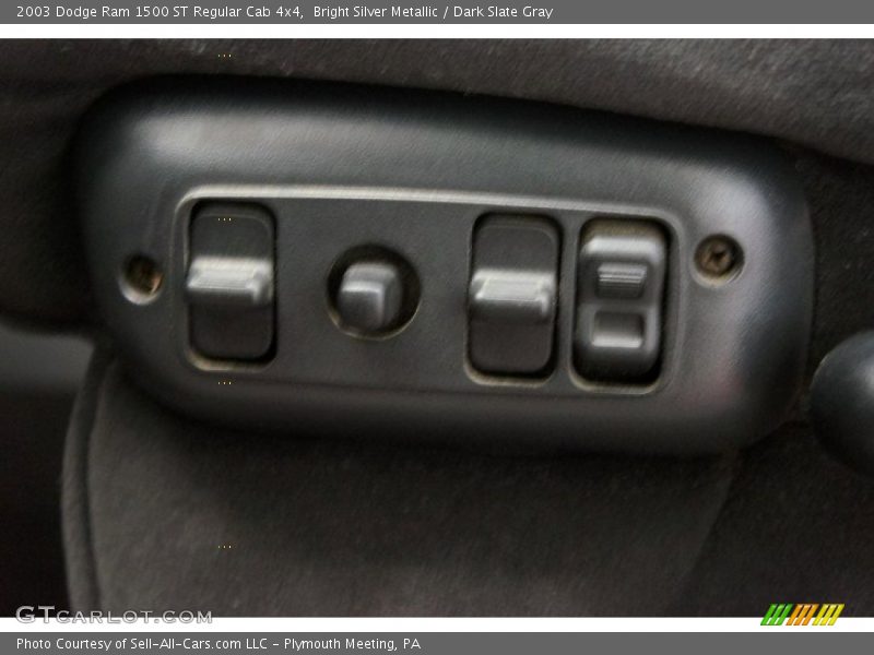 Bright Silver Metallic / Dark Slate Gray 2003 Dodge Ram 1500 ST Regular Cab 4x4