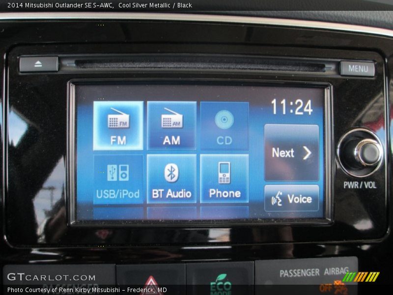 Cool Silver Metallic / Black 2014 Mitsubishi Outlander SE S-AWC