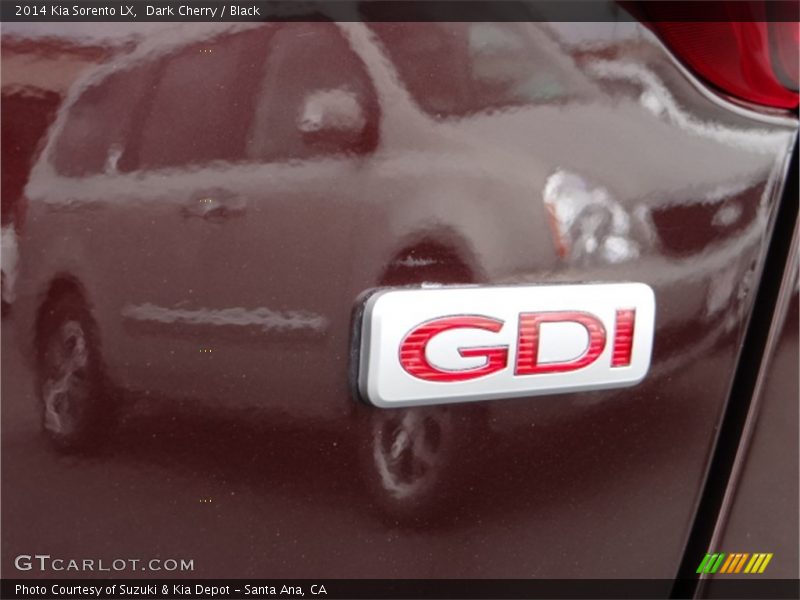 Dark Cherry / Black 2014 Kia Sorento LX