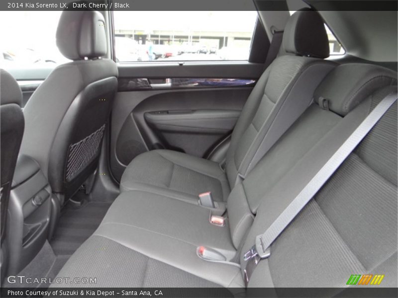 Dark Cherry / Black 2014 Kia Sorento LX