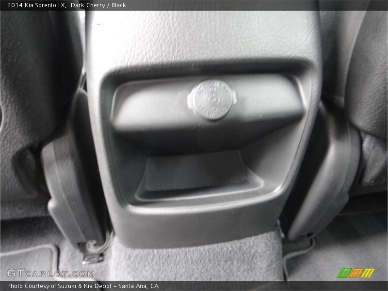 Dark Cherry / Black 2014 Kia Sorento LX