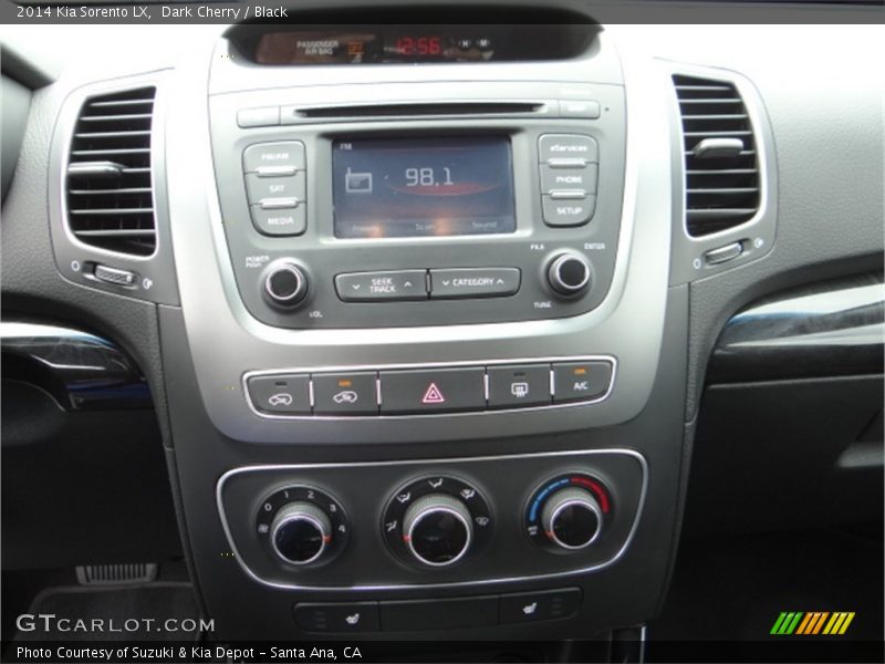 Dark Cherry / Black 2014 Kia Sorento LX