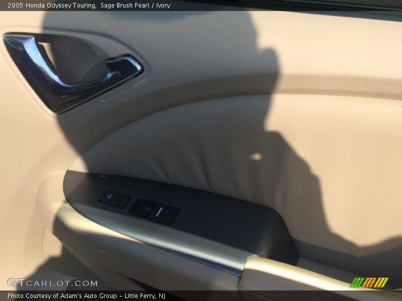 Sage Brush Pearl / Ivory 2005 Honda Odyssey Touring