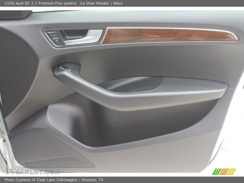 Ice Silver Metallic / Black 2009 Audi Q5 3.2 Premium Plus quattro