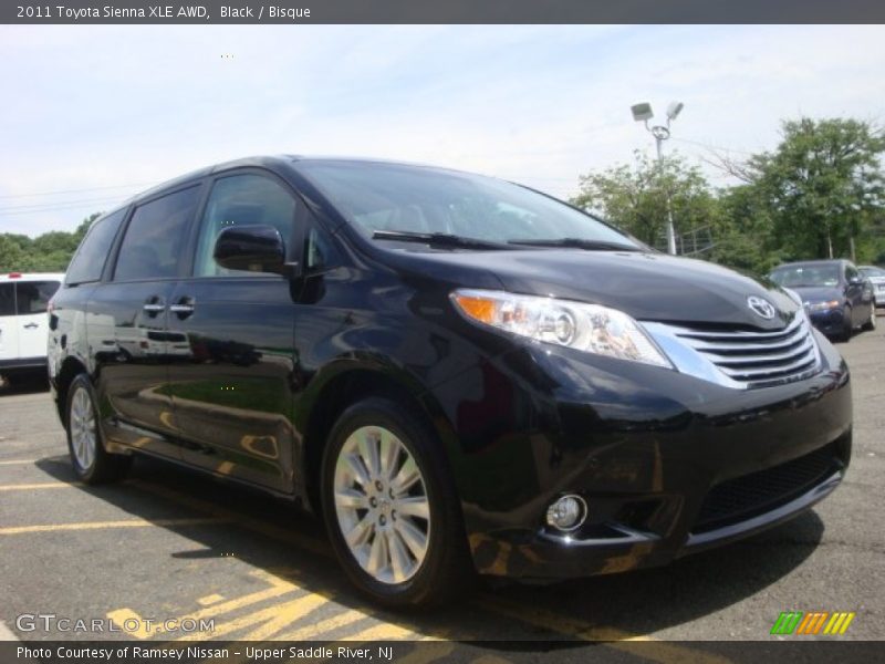 Black / Bisque 2011 Toyota Sienna XLE AWD