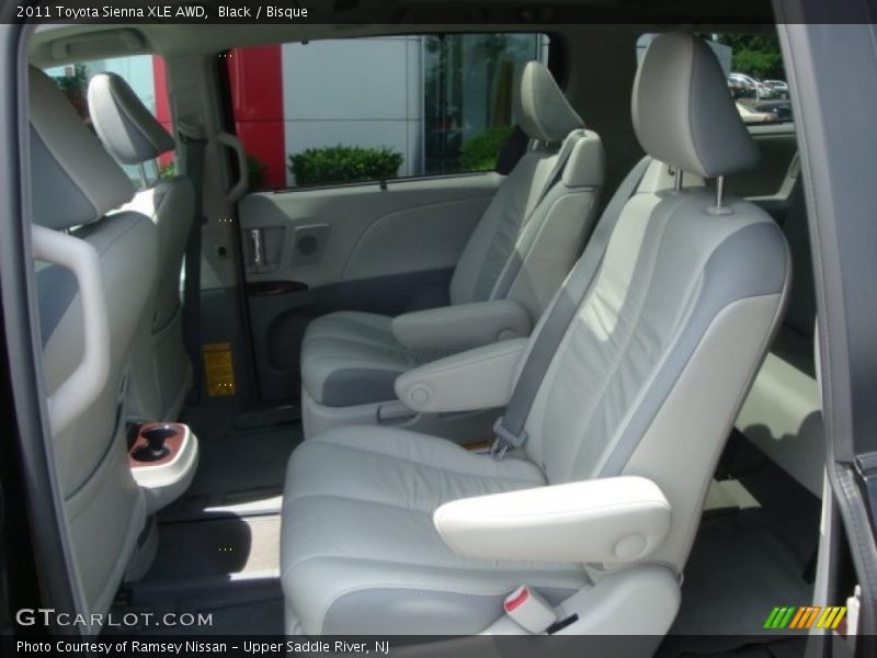 Black / Bisque 2011 Toyota Sienna XLE AWD