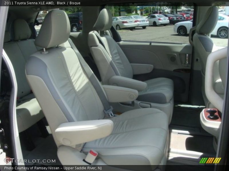 Black / Bisque 2011 Toyota Sienna XLE AWD