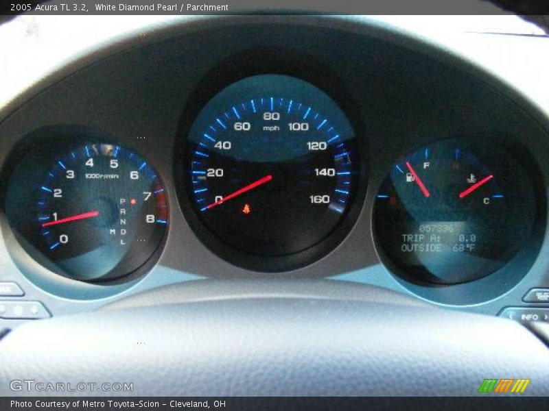 White Diamond Pearl / Parchment 2005 Acura TL 3.2