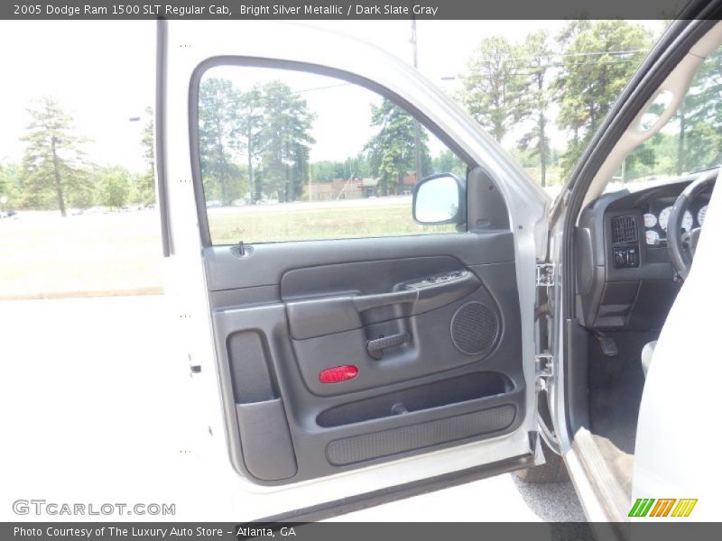 Bright Silver Metallic / Dark Slate Gray 2005 Dodge Ram 1500 SLT Regular Cab