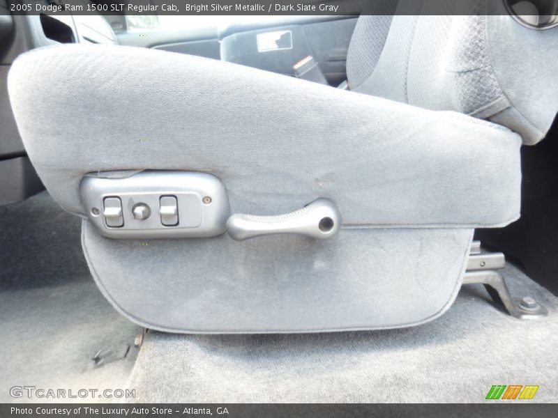 Bright Silver Metallic / Dark Slate Gray 2005 Dodge Ram 1500 SLT Regular Cab