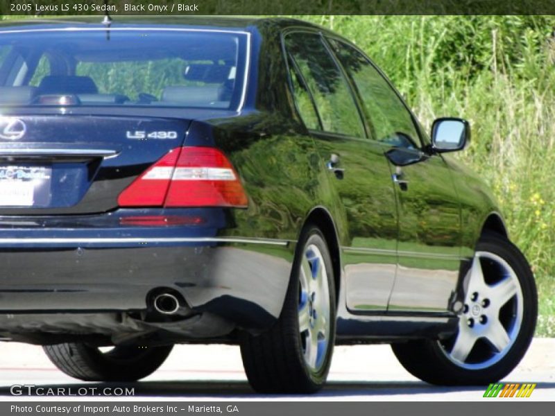 Black Onyx / Black 2005 Lexus LS 430 Sedan