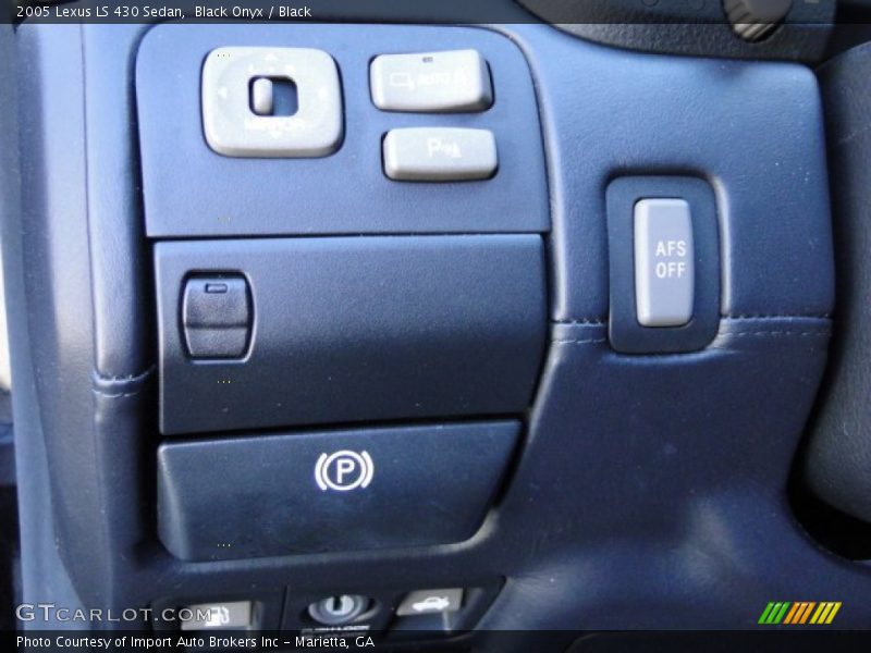 Black Onyx / Black 2005 Lexus LS 430 Sedan