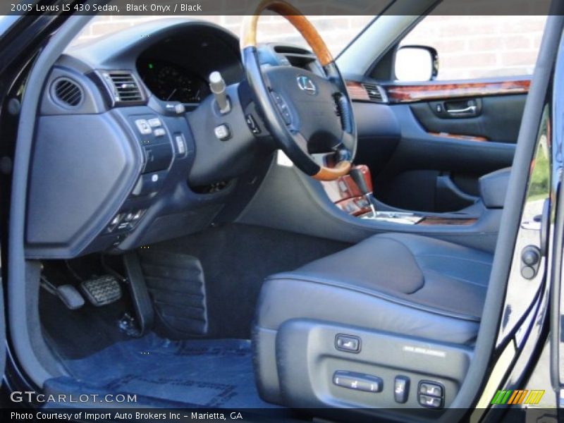 Black Onyx / Black 2005 Lexus LS 430 Sedan
