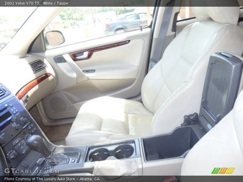 White / Taupe 2001 Volvo V70 T5