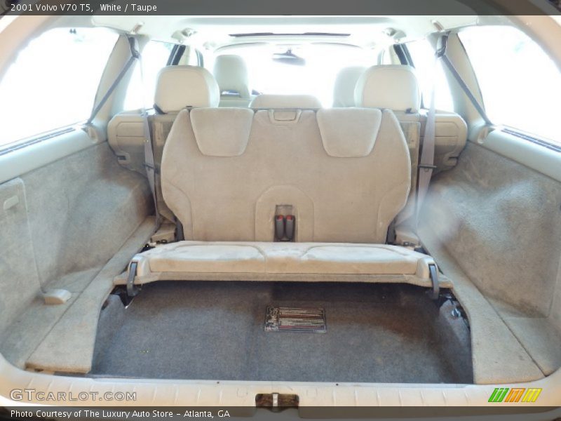 White / Taupe 2001 Volvo V70 T5
