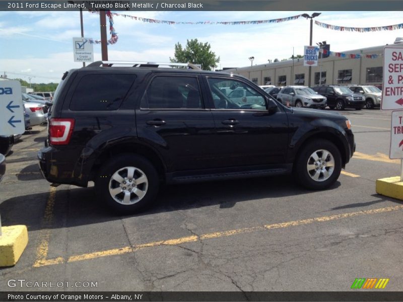 Tuxedo Black Metallic / Charcoal Black 2011 Ford Escape Limited
