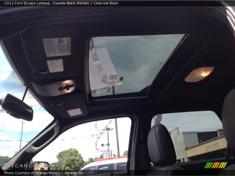 Tuxedo Black Metallic / Charcoal Black 2011 Ford Escape Limited