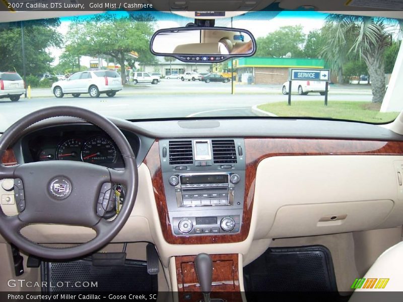 Gold Mist / Cashmere 2007 Cadillac DTS Luxury