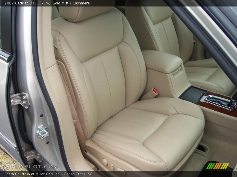 Gold Mist / Cashmere 2007 Cadillac DTS Luxury