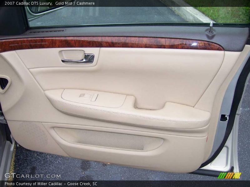 Gold Mist / Cashmere 2007 Cadillac DTS Luxury