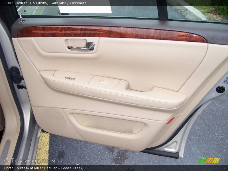 Gold Mist / Cashmere 2007 Cadillac DTS Luxury