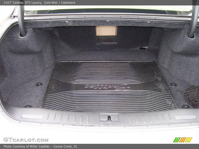 Gold Mist / Cashmere 2007 Cadillac DTS Luxury