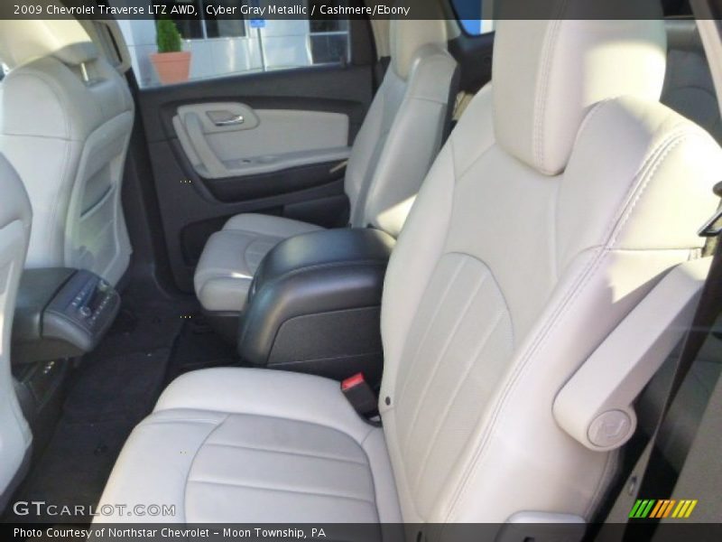 Cyber Gray Metallic / Cashmere/Ebony 2009 Chevrolet Traverse LTZ AWD