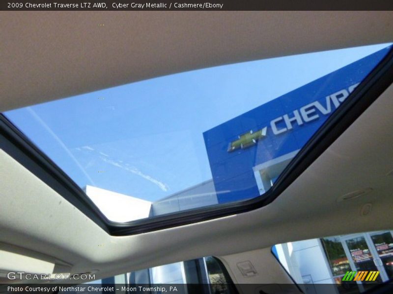 Cyber Gray Metallic / Cashmere/Ebony 2009 Chevrolet Traverse LTZ AWD