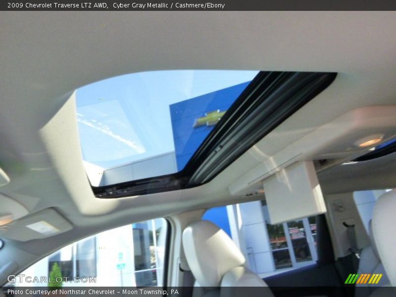 Cyber Gray Metallic / Cashmere/Ebony 2009 Chevrolet Traverse LTZ AWD