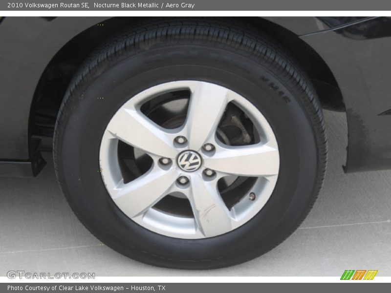 Nocturne Black Metallic / Aero Gray 2010 Volkswagen Routan SE