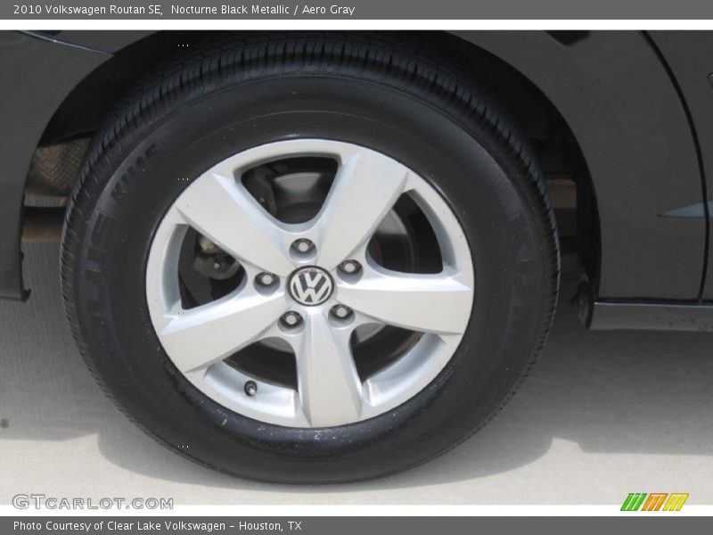 Nocturne Black Metallic / Aero Gray 2010 Volkswagen Routan SE