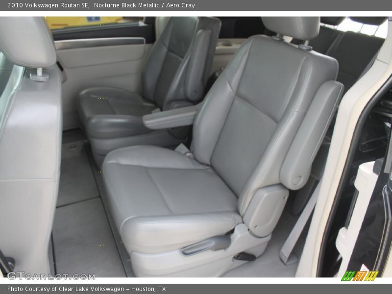 Nocturne Black Metallic / Aero Gray 2010 Volkswagen Routan SE